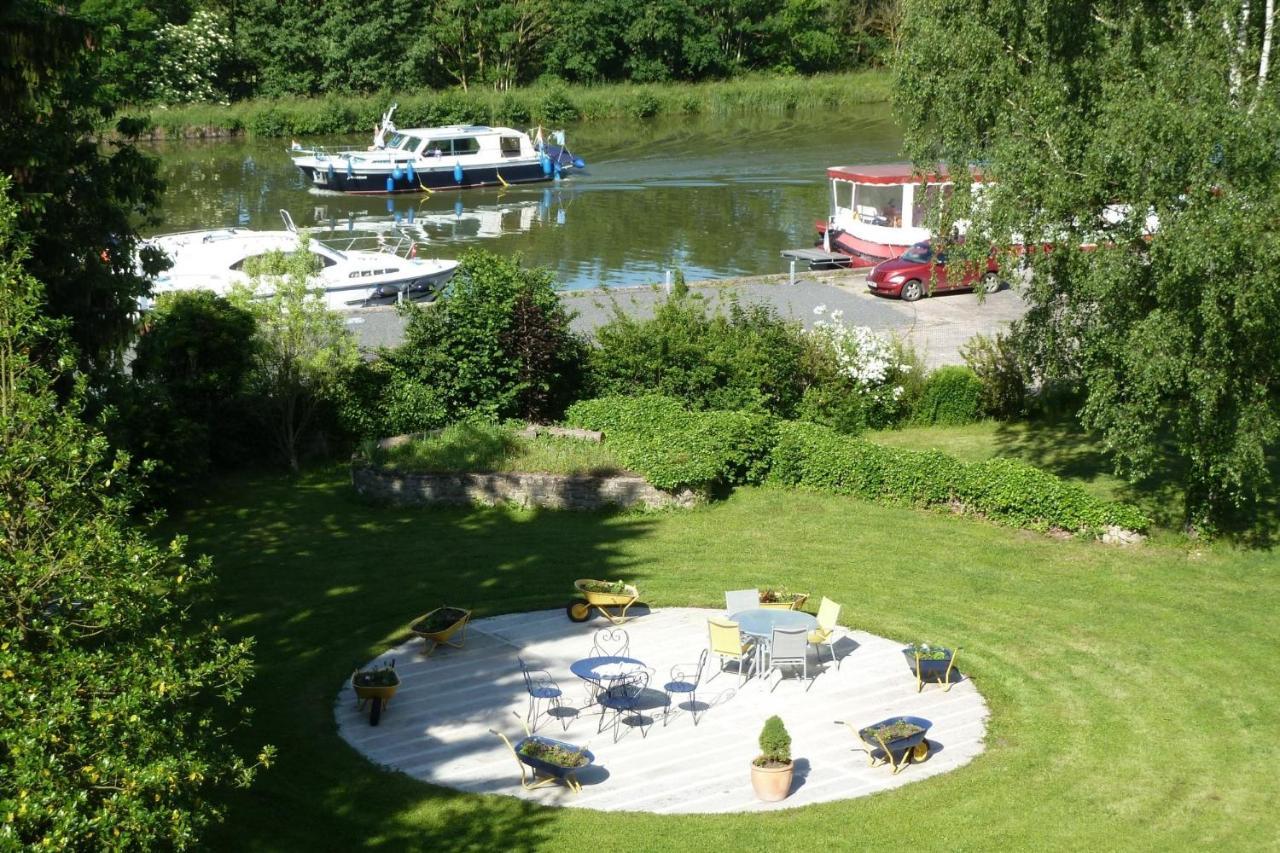 Вилла Domaine Du Port Sainte Marie Maizieres-les-Vic Экстерьер фото